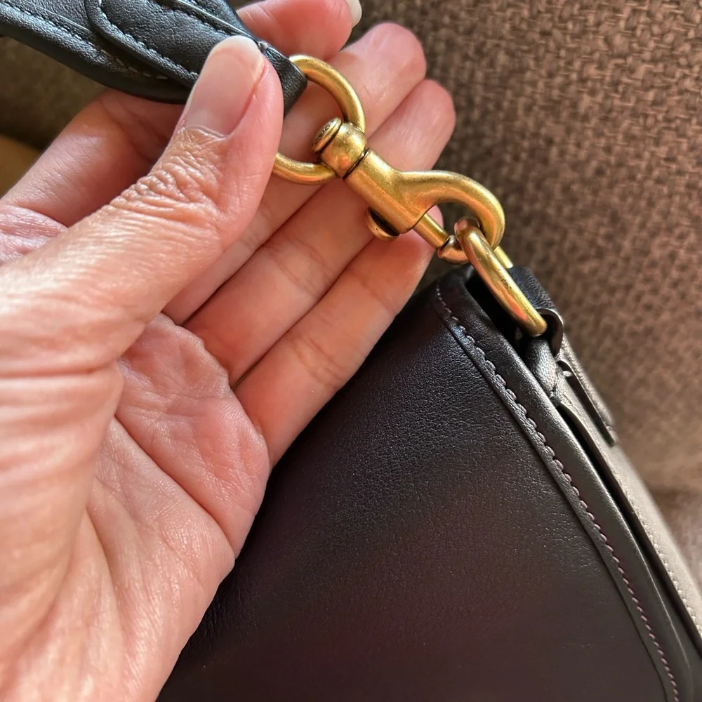 Coach Soft Tabby Purse (Crossbody) - Picture 4 of 11